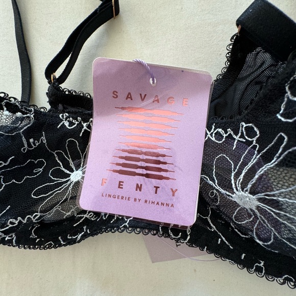 Savage x Fenty By Rihanna Dear Diary Embroidered Unlined Bra - Picture 6 of 8